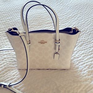 Coach Mollie Tote 25 Crossbody In Signature Canvas Chalk with burgundy interior